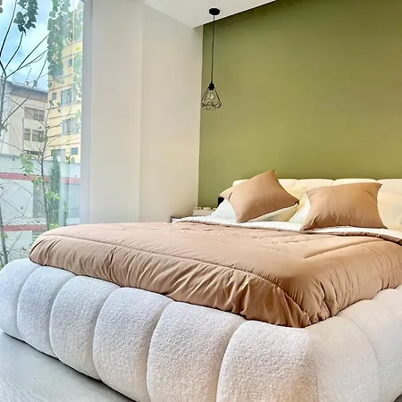 Harmony Coliving Ecuador Pool Carolina Park Quito Apartment